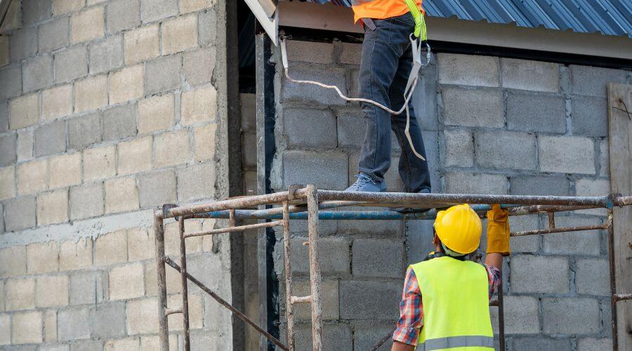 Expert Emergency Roof Repairs services in Marshallville, OH